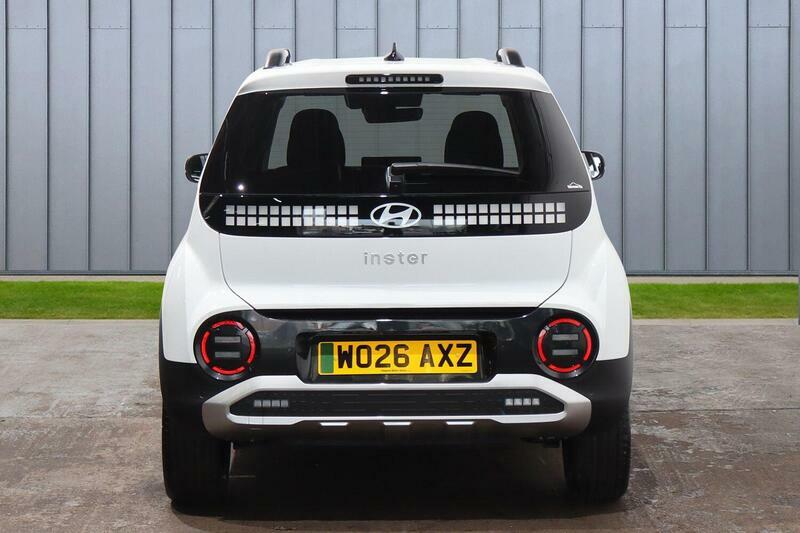 Hyundai Inster Long Range 49Kwh 02 White #5