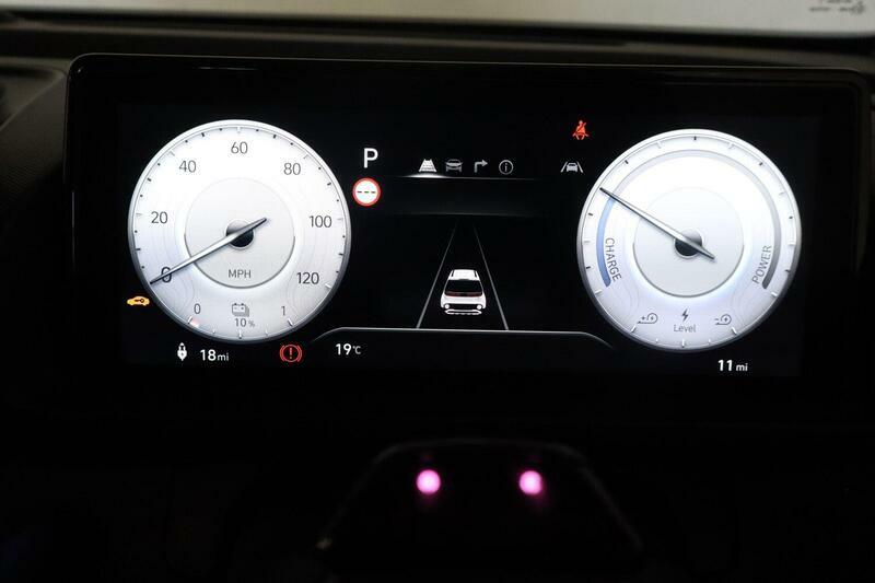 Hyundai Inster Long Range 49Kwh 02 WO26BKF Black #4