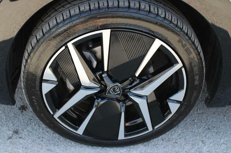 Peugeot e-208 Hatchback Black #23