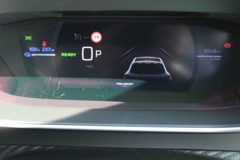 Peugeot e-208 Hatchback Black #18