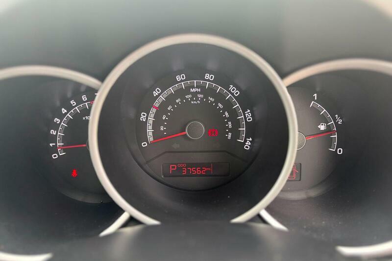 Kia Venga 2 Red #17
