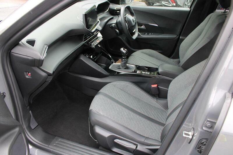 Peugeot 2008 1.2 Puretech Allure Euro 6 Ss Grey #2