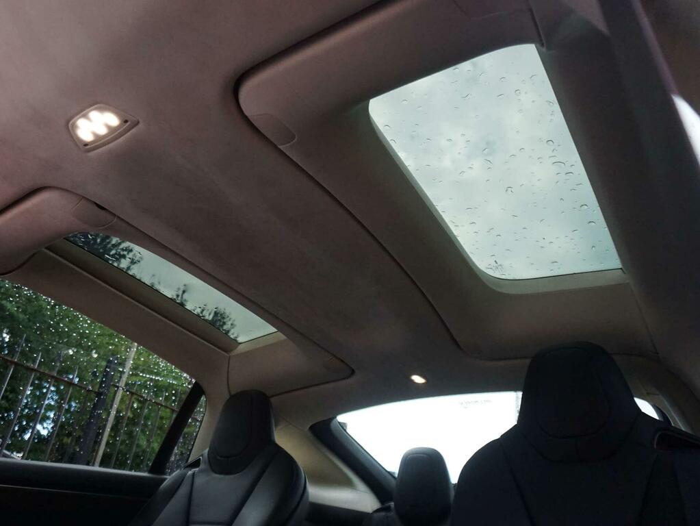 Tesla Model X Model X 75D White #7