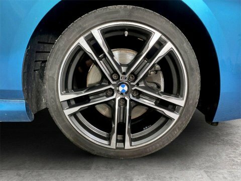 BMW 2 Series Automatic White #10
