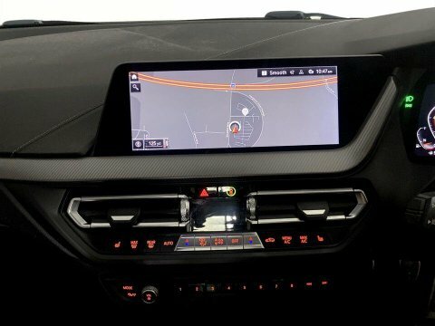 BMW 2 Series Automatic White #16