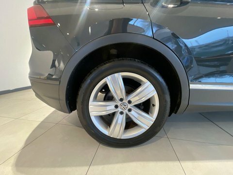 Volkswagen Tiguan 2.0 Tsi 230 4Motion Sel Dsg Black #9