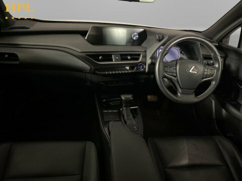 Lexus UX Green #18