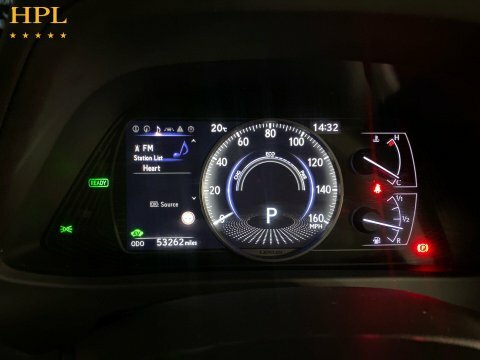 Lexus UX Green #13