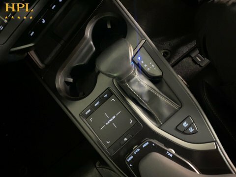 Lexus UX Green #16