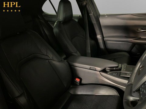 Lexus UX Green #11