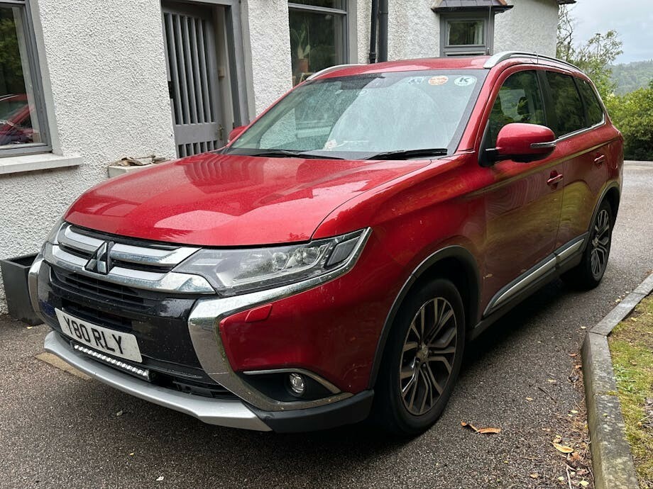 Mitsubishi Outlander 2.2 Di-d 4 Red #3