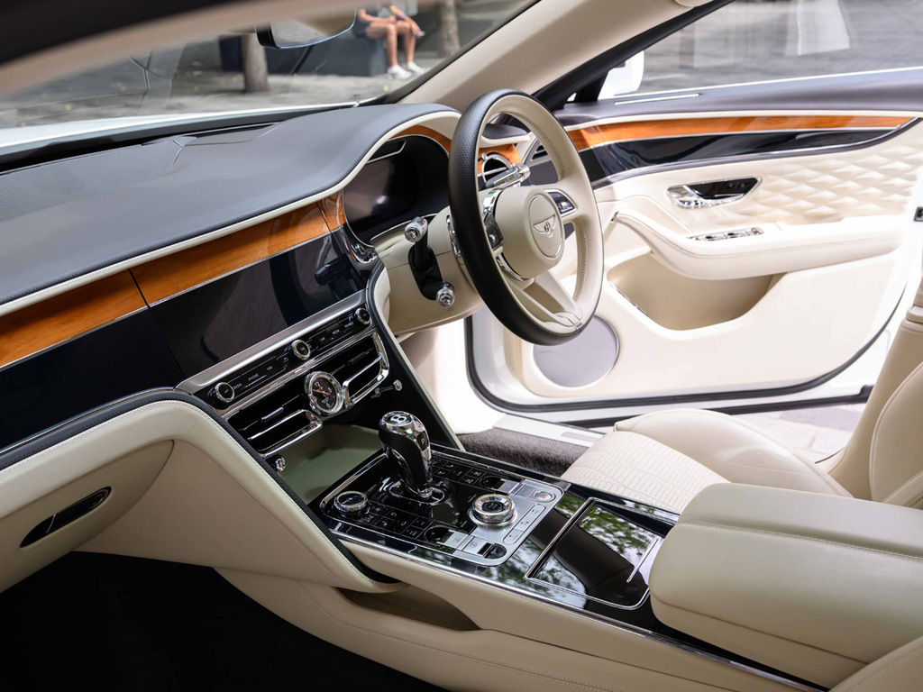 Bentley Flying Spur V8 S Grey #39