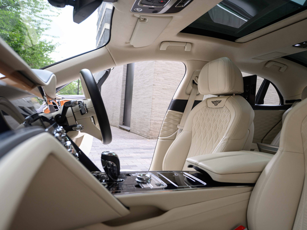 Bentley Flying Spur V8 S Grey #43