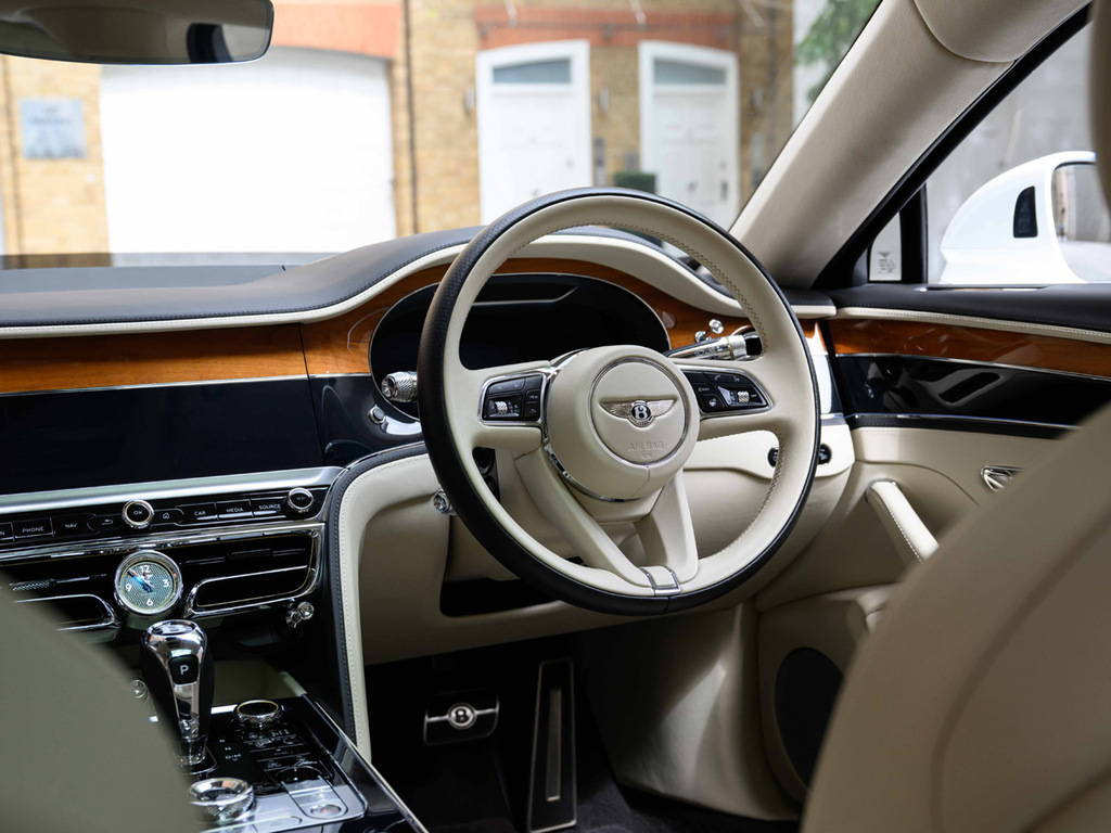 Bentley Flying Spur V8 S Grey #9