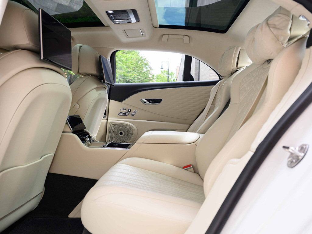 Bentley Flying Spur V8 S Grey #19