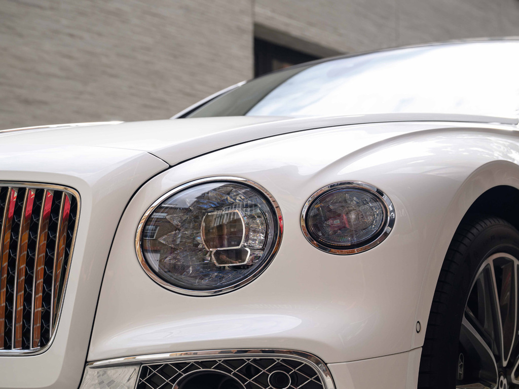 Bentley Flying Spur V8 S Grey #11