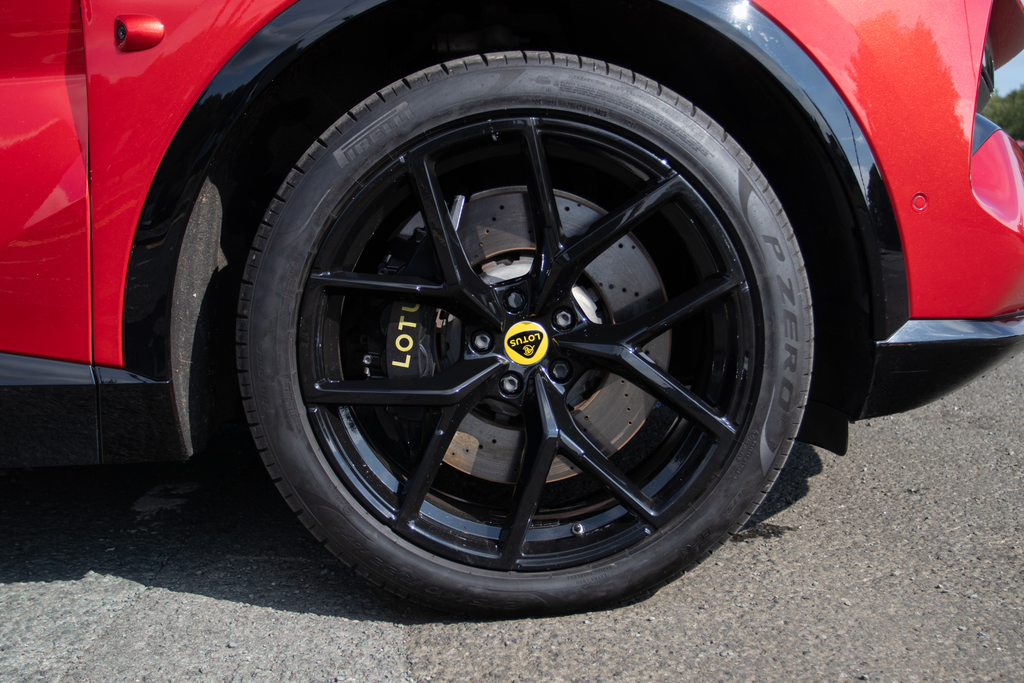 Lotus Eletre Base Black #11