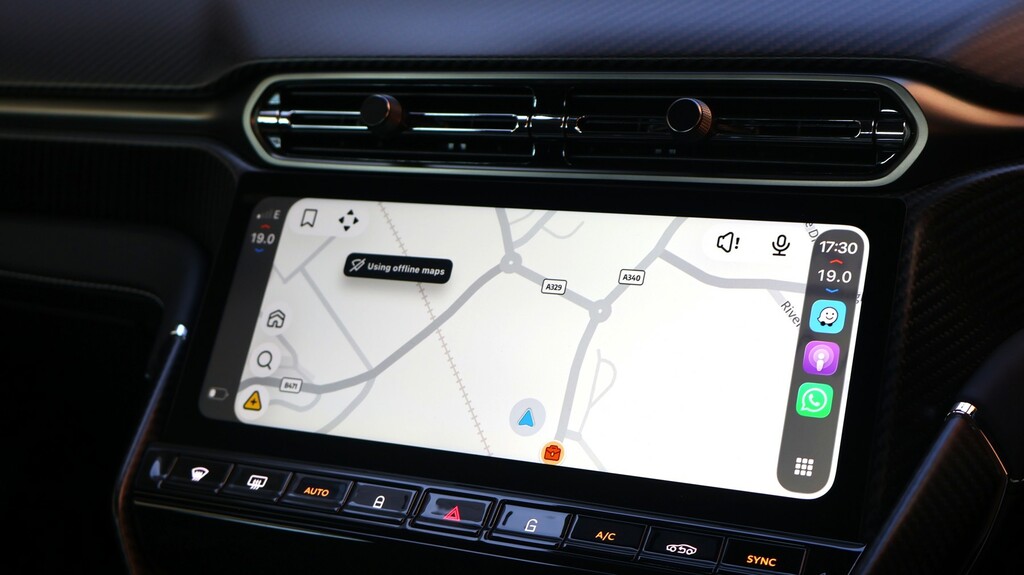 Aston Martin Vanquish 5.2L V12 Coupe Black #14