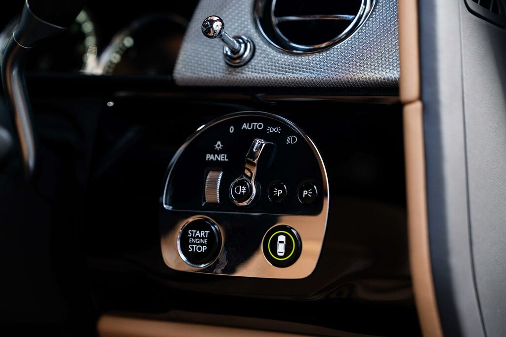 Rolls-Royce Cullinan 5dr Auto Grey #41