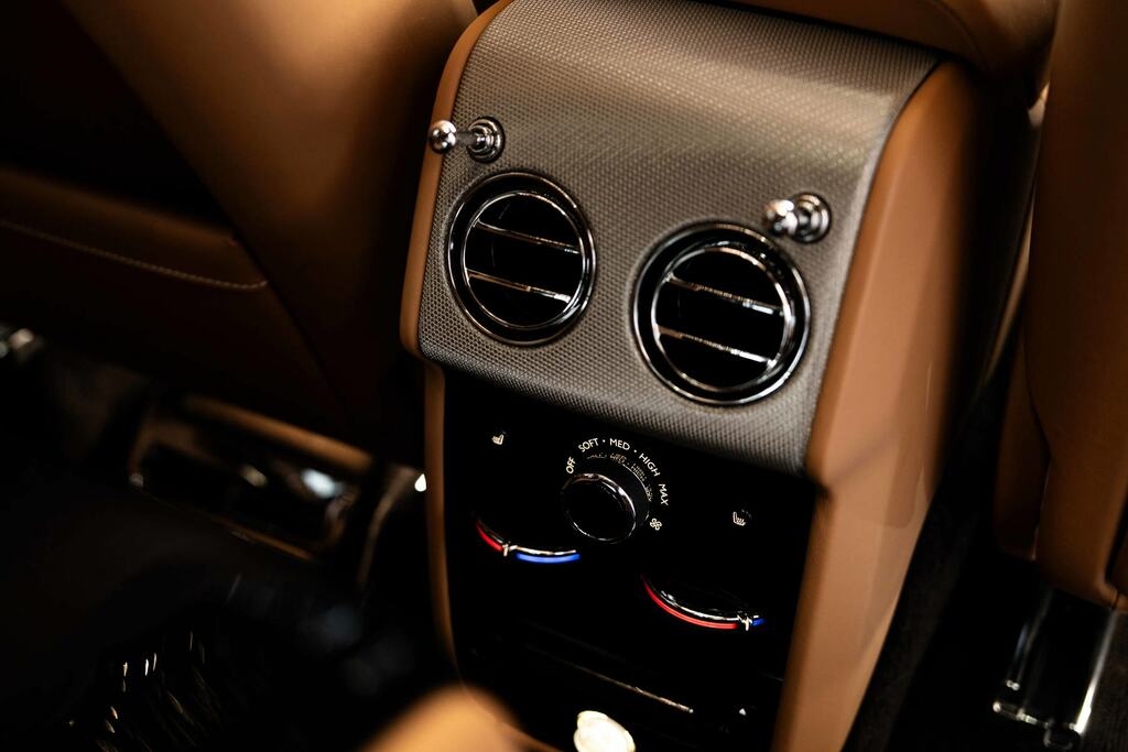 Rolls-Royce Cullinan 5dr Auto Grey #60