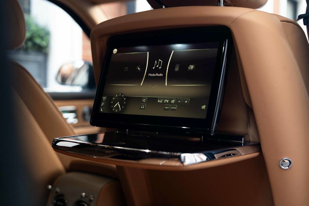 Rolls-Royce Cullinan 5dr Auto Grey #62