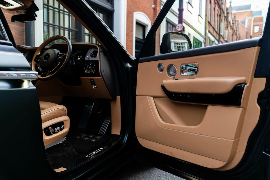Rolls-Royce Cullinan 5dr Auto Grey #33