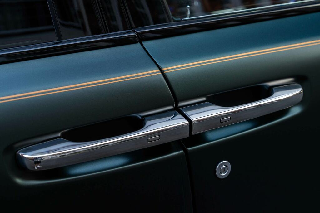 Rolls-Royce Cullinan 5dr Auto Grey #25
