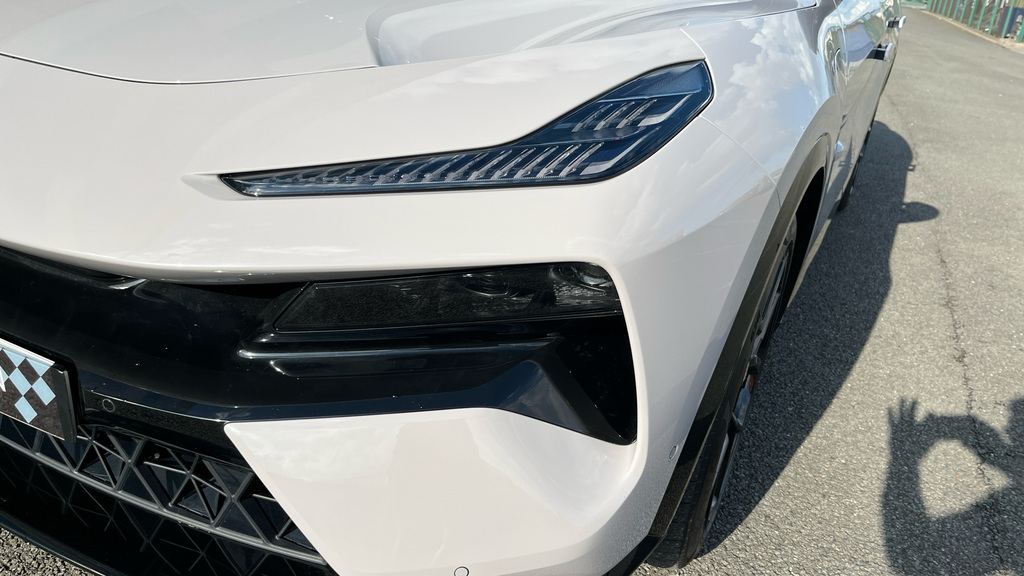 Lotus Eletre Suv Yellow #15