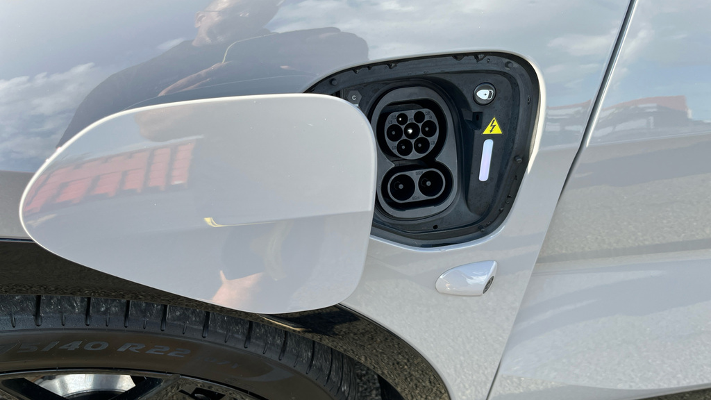 Lotus Eletre Suv Yellow #11