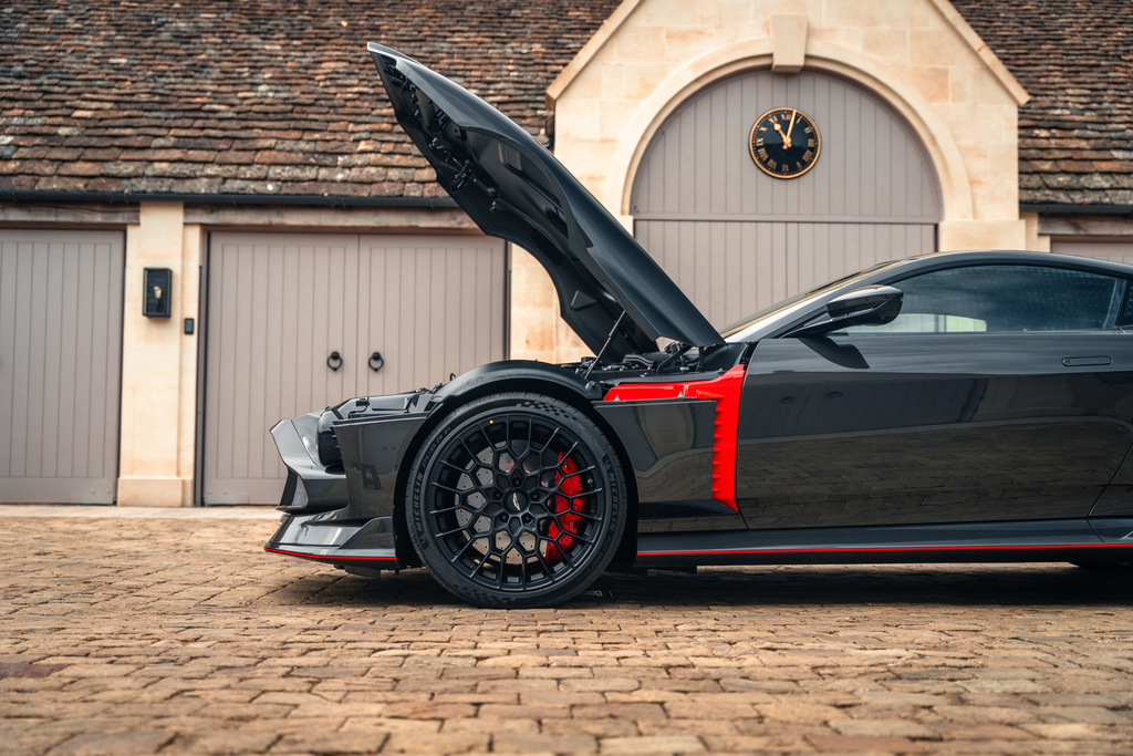 Aston Martin Volante Black #23
