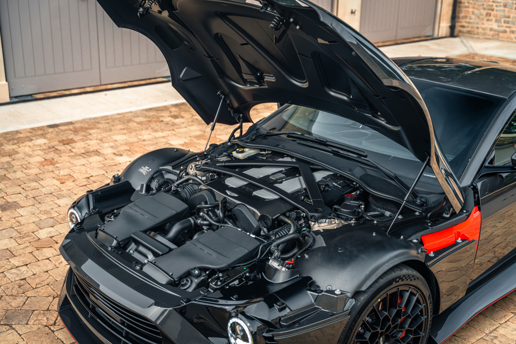 Aston Martin Volante Black #21
