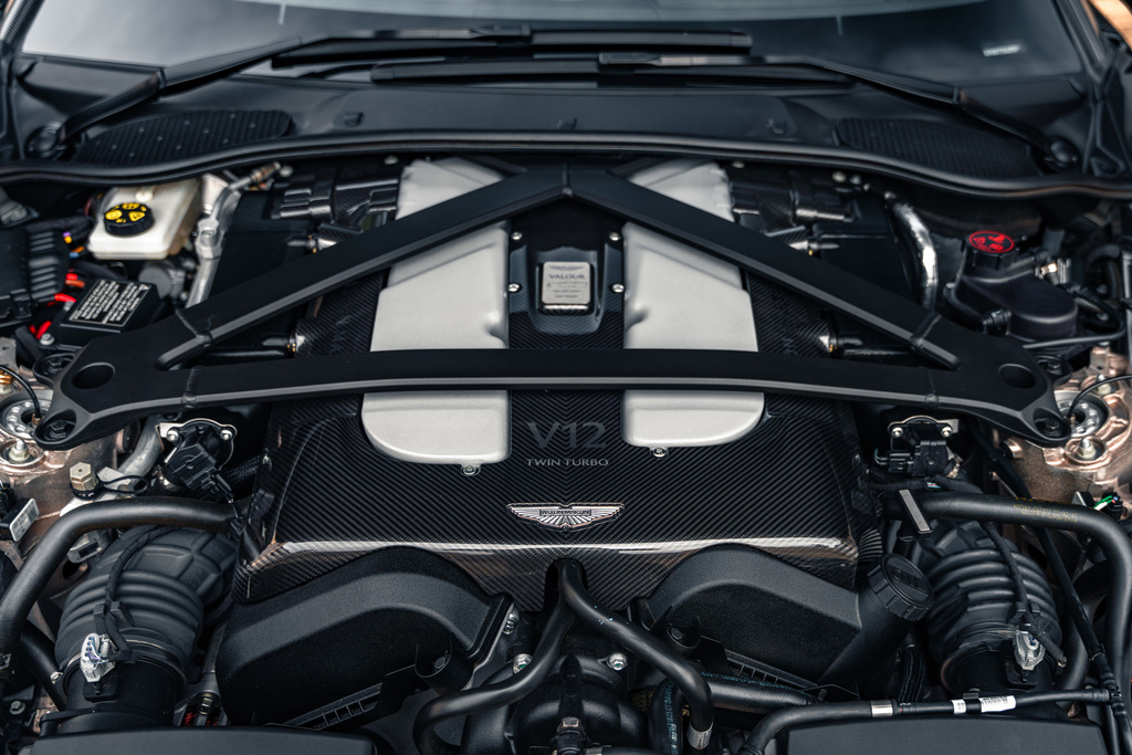 Aston Martin Volante Black #22