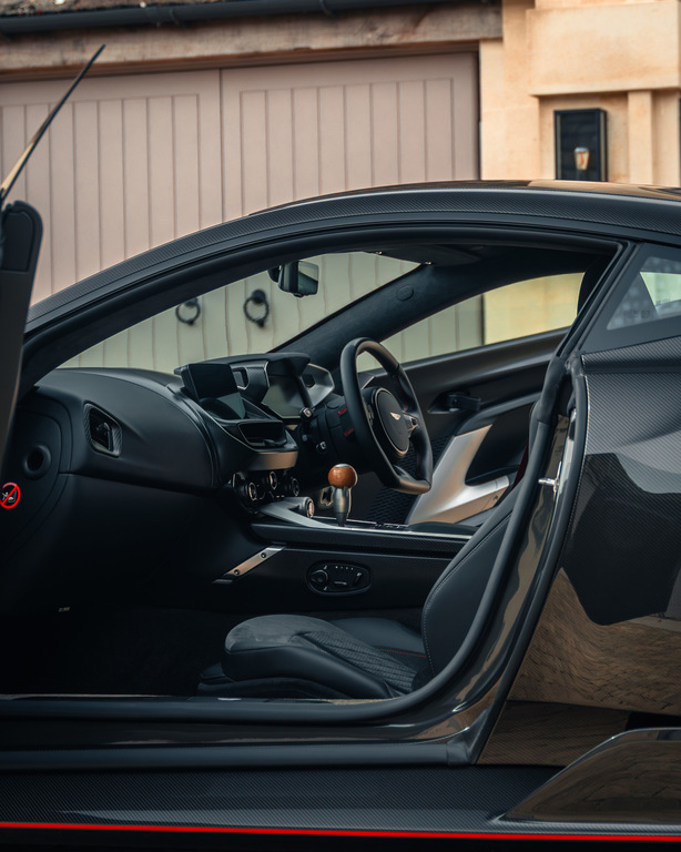 Aston Martin Volante Black #16