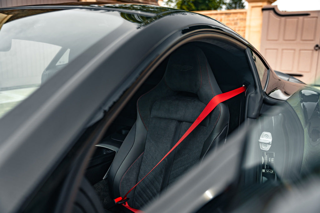 Aston Martin Volante Black #5