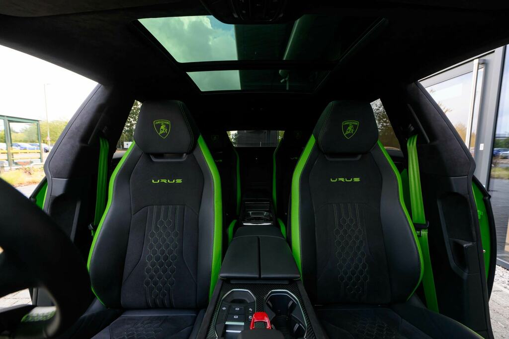 Lamborghini Urus Automatic Green #7