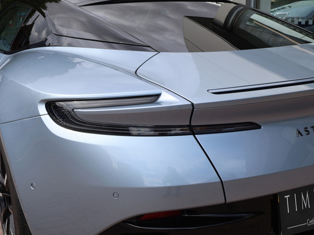Aston Martin DB11 V8 Red #34