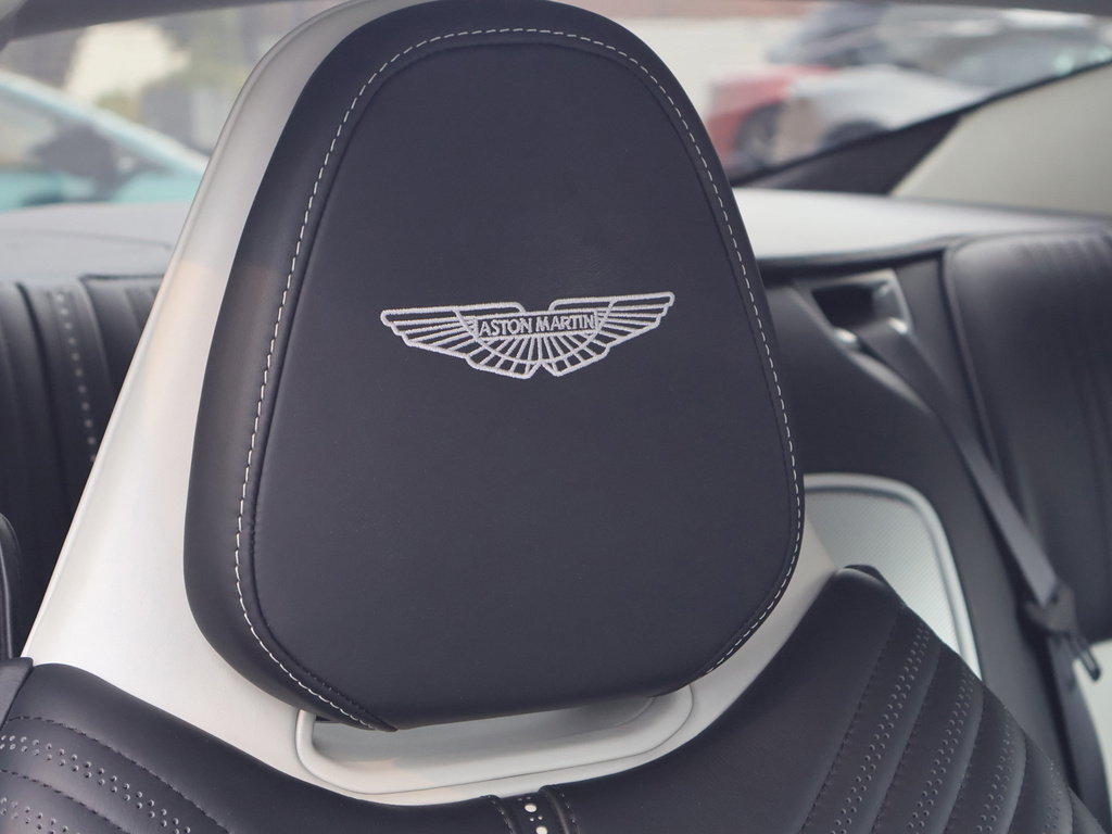 Aston Martin DB11 Coupe #3