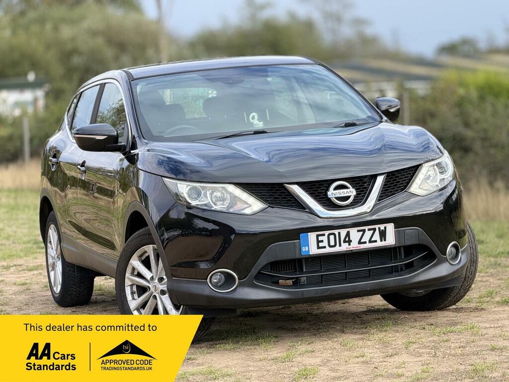Nissan Qashqai 1.2 Dig-t Acenta 2Wd Euro 5 Ss Black