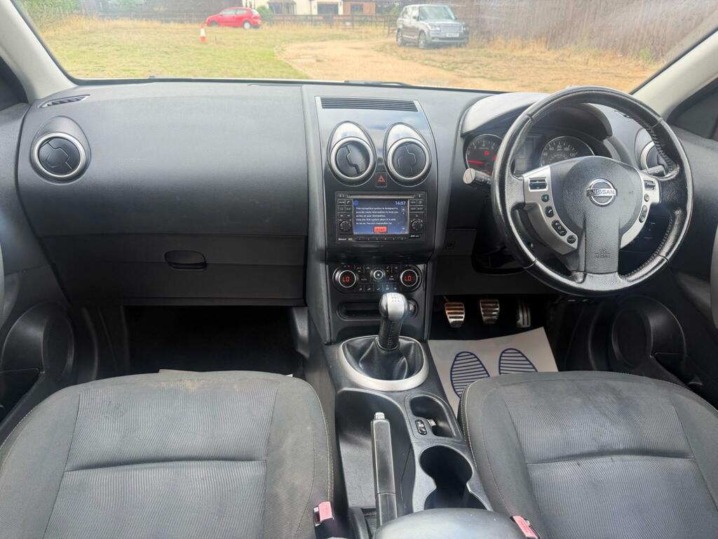 Nissan Qashqai+2 Hatchback Grey #21