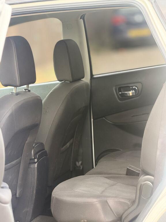 Nissan Qashqai+2 Hatchback Grey #18