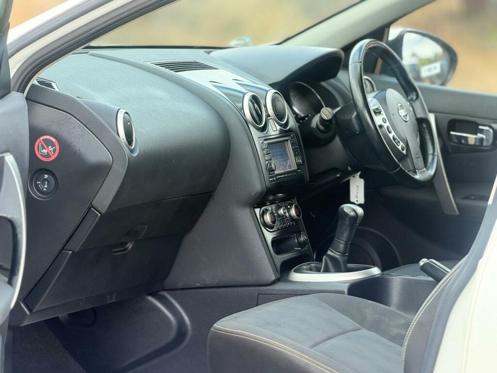 Nissan Qashqai+2 Hatchback Grey #13