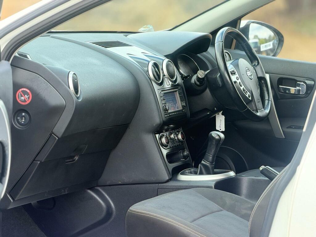 Nissan Qashqai+2 Hatchback Grey #7