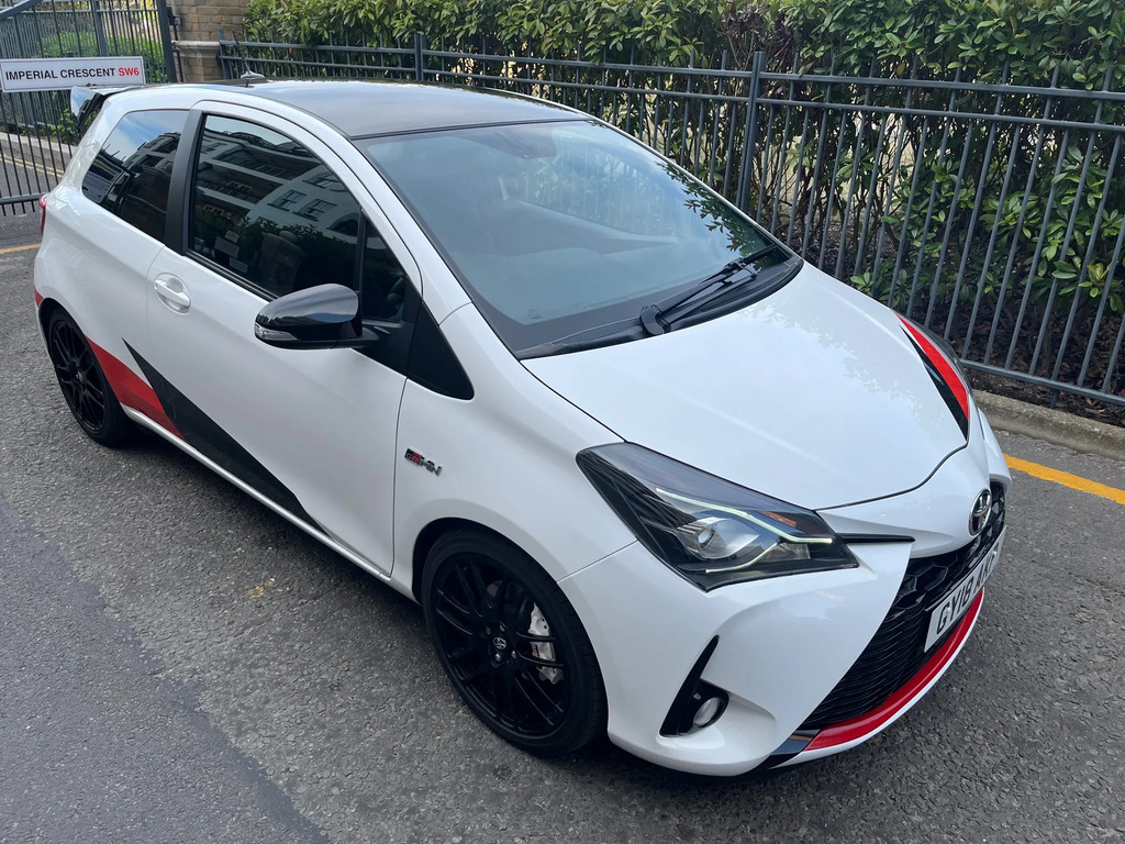 Toyota Yaris 1.8 Dual Vvt-i Grmn Hatchback Eu Black #4