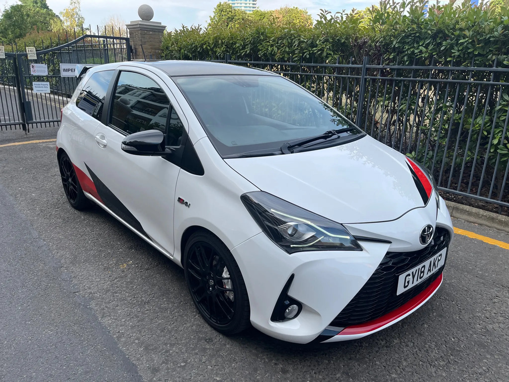 Toyota Yaris 1.8 Dual Vvt-i Grmn Hatchback Eu Black #5