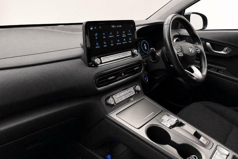 Hyundai Kona 39Kwh Se Connect Suv 10.5Kw Cha MT22MVU Black #4