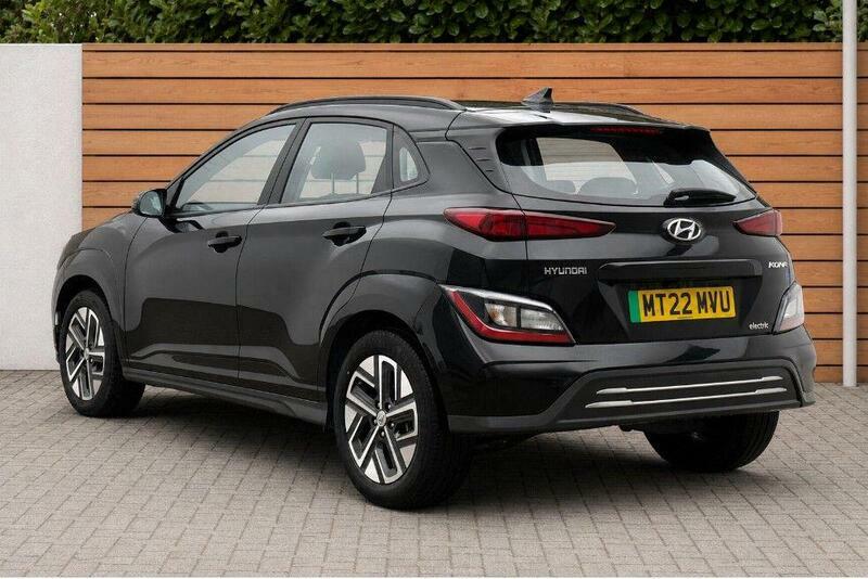 Hyundai Kona 39Kwh Se Connect Suv 10.5Kw Cha MT22MVU Black #2