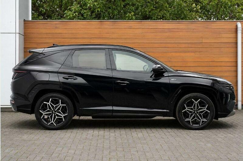 Hyundai Tucson 1.6 T-gdi 13.8Kwh N Line S Suv Plug-in FH22CLY Black #3