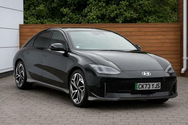 Hyundai Ioniq 6 77.4Kwh Ultimate Saloon Awd 325 Black