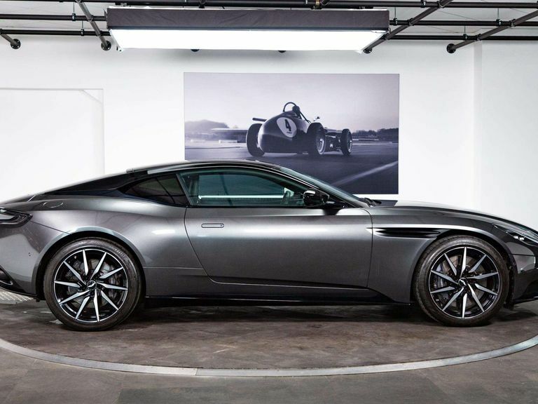 Aston Martin DB11 4L Null Silver #13