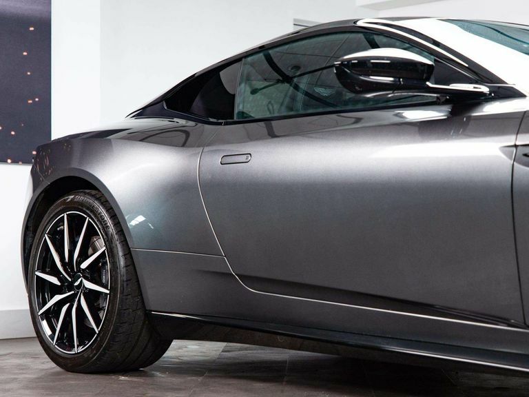 Aston Martin DB11 4L Null Silver #34